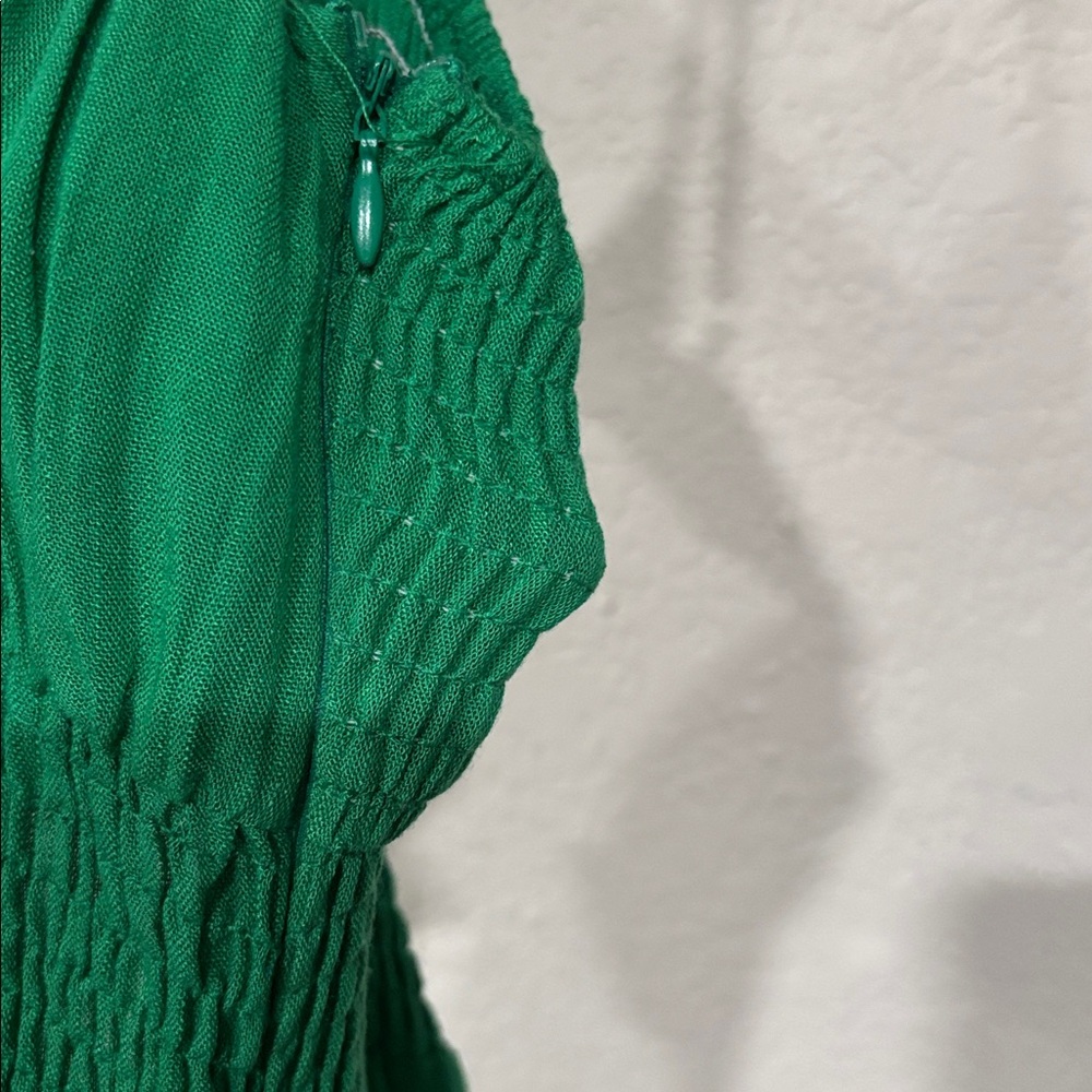 Hello Molly Vibrant Green dress - Picture 11 of 11